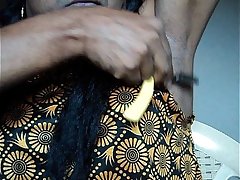 Indian girl shaving armpits hair by straight razor..AVI